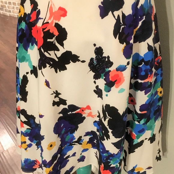 Betsey Johnson Floral Dress - Picture 2 of 5